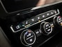 Volkswagen Passat Variant 1.5 TSI Highline Sportline 150Pk Automaat (VIRTUAL COCKPIT, APPLE CARPLAY, GROOT NAVI, CAMERA, LEDER/ALCANTARA, GETINT GLAS, KEYLESS, NIEUWSTAAT)