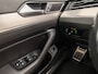 Volkswagen Passat Variant 1.5 TSI Highline Sportline 150Pk Automaat (VIRTUAL COCKPIT, APPLE CARPLAY, GROOT NAVI, CAMERA, LEDER/ALCANTARA, GETINT GLAS, KEYLESS, NIEUWSTAAT)
