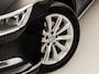 Volkswagen Passat Variant 1.5 TSI Highline Sportline 150Pk Automaat (VIRTUAL COCKPIT, APPLE CARPLAY, GROOT NAVI, CAMERA, LEDER/ALCANTARA, GETINT GLAS, KEYLESS, NIEUWSTAAT)