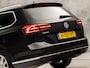 Volkswagen Passat Variant 1.5 TSI Highline Sportline 150Pk Automaat (VIRTUAL COCKPIT, APPLE CARPLAY, GROOT NAVI, CAMERA, LEDER/ALCANTARA, GETINT GLAS, KEYLESS, NIEUWSTAAT)