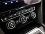 Volkswagen Passat Variant 1.5 TSI Highline Sportline 150Pk Automaat (VIRTUAL COCKPIT, APPLE CARPLAY, GROOT NAVI, CAMERA, LEDER/ALCANTARA, GETINT GLAS, KEYLESS, NIEUWSTAAT)