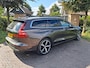 Volvo V60 2.0 T8 Plug-in hybrid AWD Ultimate Bright | Panoramadak | Trekhaak | Harman Kardon | NL-Auto | 455PK |