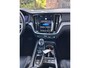 Volvo V60 2.0 T8 Plug-in hybrid AWD Ultimate Bright | Panoramadak | Trekhaak | Harman Kardon | NL-Auto | 455PK |