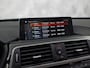 BMW 3-Serie 318i M Sport Automaat (PANORAMADAK, M PAKKET, GROOT NAVI, COGNAC LEDER, STOELVERWARMING, SPORTSTOELEN, VIRTUAL COCKPIT, PARKEERSENSOREN, GETINT GLAS, NIEUWSTAAT)