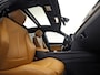 BMW 3-Serie 318i M Sport Automaat (PANORAMADAK, M PAKKET, GROOT NAVI, COGNAC LEDER, STOELVERWARMING, SPORTSTOELEN, VIRTUAL COCKPIT, PARKEERSENSOREN, GETINT GLAS, NIEUWSTAAT)