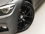 BMW 3-Serie 318i M Sport Automaat (PANORAMADAK, M PAKKET, GROOT NAVI, COGNAC LEDER, STOELVERWARMING, SPORTSTOELEN, VIRTUAL COCKPIT, PARKEERSENSOREN, GETINT GLAS, NIEUWSTAAT)