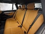 BMW 3-Serie 318i M Sport Automaat (PANORAMADAK, M PAKKET, GROOT NAVI, COGNAC LEDER, STOELVERWARMING, SPORTSTOELEN, VIRTUAL COCKPIT, PARKEERSENSOREN, GETINT GLAS, NIEUWSTAAT)
