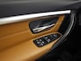 BMW 3-Serie 318i M Sport Automaat (PANORAMADAK, M PAKKET, GROOT NAVI, COGNAC LEDER, STOELVERWARMING, SPORTSTOELEN, VIRTUAL COCKPIT, PARKEERSENSOREN, GETINT GLAS, NIEUWSTAAT)