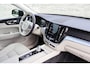 Volvo XC60 2.0 T8 Twin Engine AWD * TREKHAAK * PANORAMA DAK * LEER *