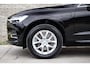 Volvo XC60 2.0 T8 Twin Engine AWD * TREKHAAK * PANORAMA DAK * LEER *