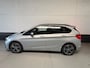 BMW 2-Serie Active Tourer 218i Executive Edition / AUTOMAAT / NAVIGATIE / TREKHAAK / HALF LEDER / HOGE ZIT / CRUISE / ECC/ NL-AUTO