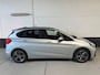 BMW 2-Serie Active Tourer 218i Executive Edition / AUTOMAAT / NAVIGATIE / TREKHAAK / HALF LEDER / HOGE ZIT / CRUISE / ECC/ NL-AUTO