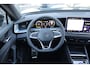 Volkswagen Tayron R-Line Edition | 'App-Connect' draadloze smartphone integratie | Automatische afstandsregeling (Adaptive Cruise Control) | Buitenspiegels elektrisch instel-, verwarm- en inklapbaar