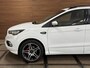 Ford Kuga 1.5 EcoBoost ST Line | 150 PK | Winterpakket | Handgeschakeld | Panoramadak | 19" | Navigatie