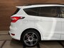 Ford Kuga 1.5 EcoBoost ST Line | 150 PK | Winterpakket | Handgeschakeld | Panoramadak | 19" | Navigatie