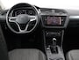 Volkswagen Tiguan 1.4 TSI eHybrid 245pk DSG Life Business · Camera · Inklap. Trekhaak · Stuur- & Stoelverwarming · Apple/Android Car Play · Elek. Achterklep ·