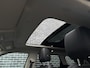 Land Rover Range Rover Evoque 1.5 P300e AWD S | Plug-in Hybrid (PHEV) | Trekhaak | 360 Graden Camera | Head-up Display | Meridian Audio | Cruise Control Adaptief | Dodehoekdetectie | Stoelverwarming | Lederen Bekleding | Navigatie Pivi Pro | Apple Carplay | Android Auto