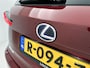 Lexus NX 300h AWD Luxury Line Limited | Schuif - / kanteldak | Fietsendragerbeugel |