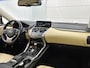 Lexus NX 300h AWD Luxury Line Limited | Schuif - / kanteldak | Fietsendragerbeugel |