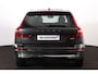 Volvo XC60 B5 AWD Inscription - Panorama/schuifdak - IntelliSafe Assist & Surround - 360º Camera - Bowers & Wilkins audio - Adaptieve LED koplampen - Verwarmde voorstoelen & stuur - Parkeersensoren voor & achter - Elektr. bedienb. voorstoelen met geheugen - Head up display - Standkachel - Inklapbare trekhaak - 20' LMV
