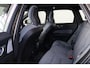 Volvo XC60 B5 AWD Inscription - Panorama/schuifdak - IntelliSafe Assist & Surround - 360º Camera - Bowers & Wilkins audio - Adaptieve LED koplampen - Verwarmde voorstoelen & stuur - Parkeersensoren voor & achter - Elektr. bedienb. voorstoelen met geheugen - Head up display - Standkachel - Inklapbare trekhaak - 20' LMV