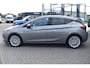 Opel Astra 1.4 Innovation | Panoramadak | Trekhaak | Climate Control | Cruise Control |  Achteruitrijcamera | Navigatie |