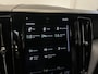 Volvo XC60 2.0 T8 Twin Engine AWD R-Design | PANO | LUCHTVERING | TREKHAAK | 360 CAMERA | HEAD-UP | LEDER |