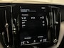 Volvo XC60 2.0 T8 Twin Engine AWD R-Design | PANO | LUCHTVERING | TREKHAAK | 360 CAMERA | HEAD-UP | LEDER |