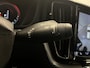 Volvo XC60 2.0 T8 Twin Engine AWD R-Design | PANO | LUCHTVERING | TREKHAAK | 360 CAMERA | HEAD-UP | LEDER |