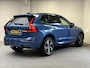 Volvo XC60 2.0 T8 Twin Engine AWD R-Design | PANO | LUCHTVERING | TREKHAAK | 360 CAMERA | HEAD-UP | LEDER |