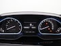 Peugeot 2008 1.2 PureTech Allure Panormadak | Parkeersenoren | Camera | Navigatie | Climat Control | Cruise Control | 17" Lichtmetalen Velgen