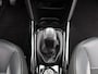 Peugeot 2008 1.2 PureTech Allure Panormadak | Parkeersenoren | Camera | Navigatie | Climat Control | Cruise Control | 17" Lichtmetalen Velgen