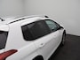 Peugeot 2008 1.2 PureTech Allure Panormadak | Parkeersenoren | Camera | Navigatie | Climat Control | Cruise Control | 17" Lichtmetalen Velgen