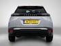 Peugeot e-2008 EV 136pk Allure 50 kWh Automaat | Navigatie | Achteruitrijcamera | 3D Cockpit | Climate Control | Cruise Control | Parkeersensoren | Apple CarPlay/Android Auto | DAB+ radio | Elektrisch inklapbare spiegels | Donker getint glas | 17"LMV |