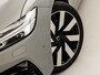 Volvo V90 2.0 T6 Plug-in hybrid AWD Ultimate Dark 350Pk Automaat (SOH 96,9%, PANORAMADAK, HARMAN/KARDON, LUCHTVERING, MEMORY SEATS, 360 CAMERA, HEAD-UP DISPLAY, STUUR/STOELVERWARMING, ZWART HEMEL, NIEUWSTAAT)