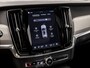 Volvo V90 2.0 T6 Plug-in hybrid AWD Ultimate Dark 350Pk Automaat (SOH 96,9%, PANORAMADAK, HARMAN/KARDON, LUCHTVERING, MEMORY SEATS, 360 CAMERA, HEAD-UP DISPLAY, STUUR/STOELVERWARMING, ZWART HEMEL, NIEUWSTAAT)