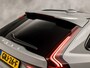 Volvo V90 2.0 T6 Plug-in hybrid AWD Ultimate Dark 350Pk Automaat (SOH 96,9%, PANORAMADAK, HARMAN/KARDON, LUCHTVERING, MEMORY SEATS, 360 CAMERA, HEAD-UP DISPLAY, STUUR/STOELVERWARMING, ZWART HEMEL, NIEUWSTAAT)