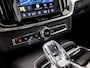 Volvo V90 2.0 T6 Plug-in hybrid AWD Ultimate Dark 350Pk Automaat (PANORAMADAK, HARMAN/KARDON, LUCHTVERING, MEMORY SEATS, 360 CAMERA, HEAD-UP DISPLAY, STUUR/STOELVERWARMING, ZWART HEMEL, NIEUWSTAAT)