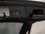 Volvo V90 2.0 T6 Plug-in hybrid AWD Ultimate Dark 350Pk Automaat (SOH 96,9%, PANORAMADAK, HARMAN/KARDON, LUCHTVERING, MEMORY SEATS, 360 CAMERA, HEAD-UP DISPLAY, STUUR/STOELVERWARMING, ZWART HEMEL, NIEUWSTAAT)