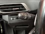 Peugeot 5008 1.2 PureTech Blue Lease Executive | Automaat | 7 Persoons | Navigatie | Leer |