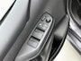 Toyota Yaris 1.5 Hybrid 130 Executive | BTW voertuig | Dealer onderhouden | Dodehoek detectie | Stoel+stuurverwarming | Parkeersensoren voor+achter | Draadloze telefoonlader | Navigatie | Apple CarPlay/Android Auto |