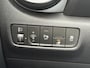 Hyundai Kona Electric EV Fashion 39 kWh / 3 fase laden / SOH 100% / Fabrieksgarantie accu t/m 05-2030 / Dealer Onderhouden / All-Season Banden / Stuur-/Stoelverwarming / Navigatie via Apple Carplay/Android Auto / Achteruitrijcamera /