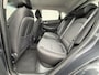 Hyundai Kona Electric EV Fashion 39 kWh / 3 fase laden / SOH 100% / Fabrieksgarantie accu t/m 05-2030 / Dealer Onderhouden / All-Season Banden / Stuur-/Stoelverwarming / Navigatie via Apple Carplay/Android Auto / Achteruitrijcamera /