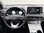 Hyundai Kona Electric EV Fashion 39 kWh / 3 fase laden / SOH 100% / Fabrieksgarantie accu t/m 05-2030 / Dealer Onderhouden / All-Season Banden / Stuur-/Stoelverwarming / Navigatie via Apple Carplay/Android Auto / Achteruitrijcamera /