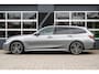 BMW 3-Serie 330 330e Touring M Sport | Panorama | ACC | Harman/Kardon | Trekhaak | Stoelverw. | 19' Inch |