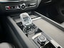 Volvo XC60 2.0 T8 Plug-in Hybrid AWD Ultra Black Edition | PHEV | Trekhaak | Luchtvering | Panoramadak | Harman Kardon Audio | Head-up Display | 360 Graden Camera | Keyless Entry | Elektrische Achterklep | Sportstoelen | Stoelverwarming voor en achter | Google Navigatie | Apple Carplay | Android Auto | Zitverlenging | 21" Lichtmetalen Velgen