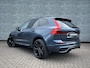 Volvo XC60 2.0 T8 Plug-in Hybrid AWD Ultra Black Edition | PHEV | Trekhaak | Luchtvering | Panoramadak | Harman Kardon Audio | Head-up Display | 360 Graden Camera | Keyless Entry | Elektrische Achterklep | Sportstoelen | Stoelverwarming voor en achter | Google Navigatie | Apple Carplay | Android Auto | Zitverlenging | 21" Lichtmetalen Velgen