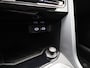 Volkswagen T-Roc 1.0 TSI Life Business | Apple Carplay / Android Auto | Climate Control | Stoelverwarming | Achteruitrijcamera | Parkeersensoren |