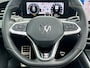 Volkswagen Passat Variant 1.5 eTSI R-Line Panorama Massage stoelen Sfeer verlichting All season banden Bomvolle uitvoering