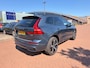 Volvo XC60 2.0 B5 Ultimate Dark | Trekhaak | Luchtvering | Nappaleder | Stoelventilatie | Head-up Display | Panoramadak | Harman Kardon Audio | 360 Graden Camera | Keyless Entry | Elektrische Achterklep | Stoelverwarming voor en achter | Cruise Control Adaptief | BLIS | Google Navigatie | Apple Carplay | Android Auto